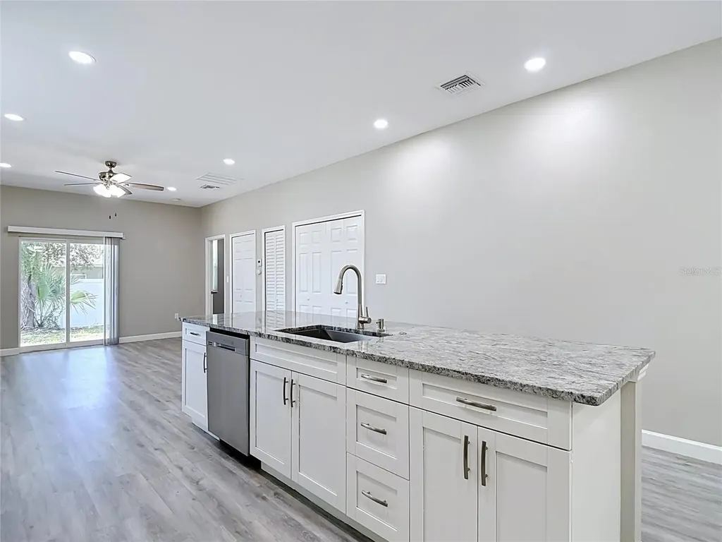 509 E Lake Avenue Tampa FL 33603