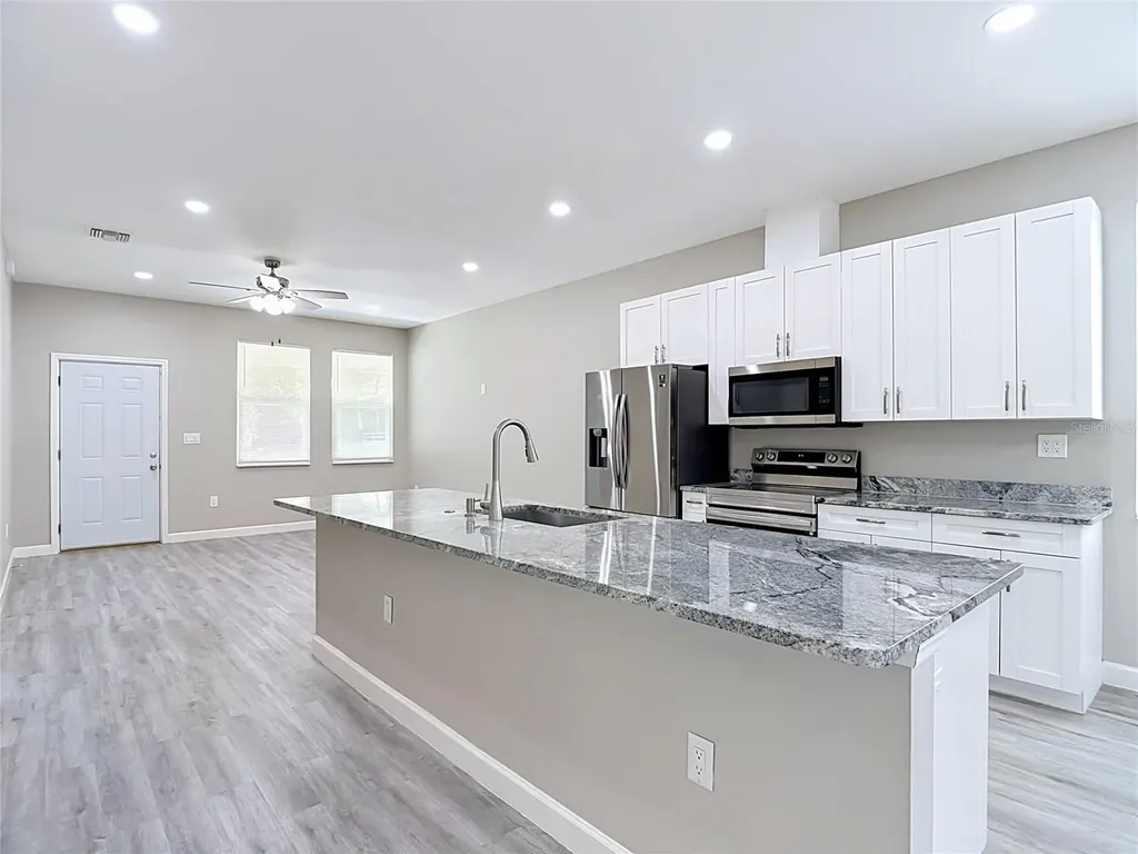 509 E Lake Avenue Tampa FL 33603