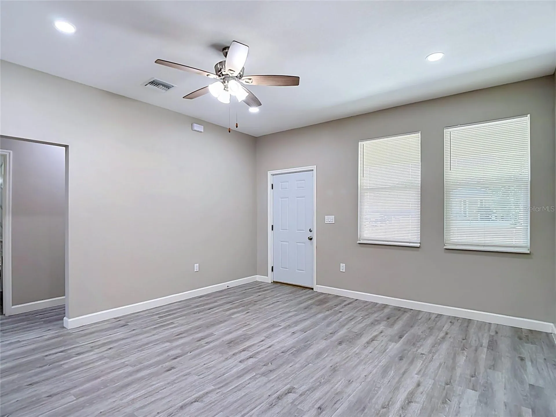 509 E Lake Avenue Tampa FL 33603