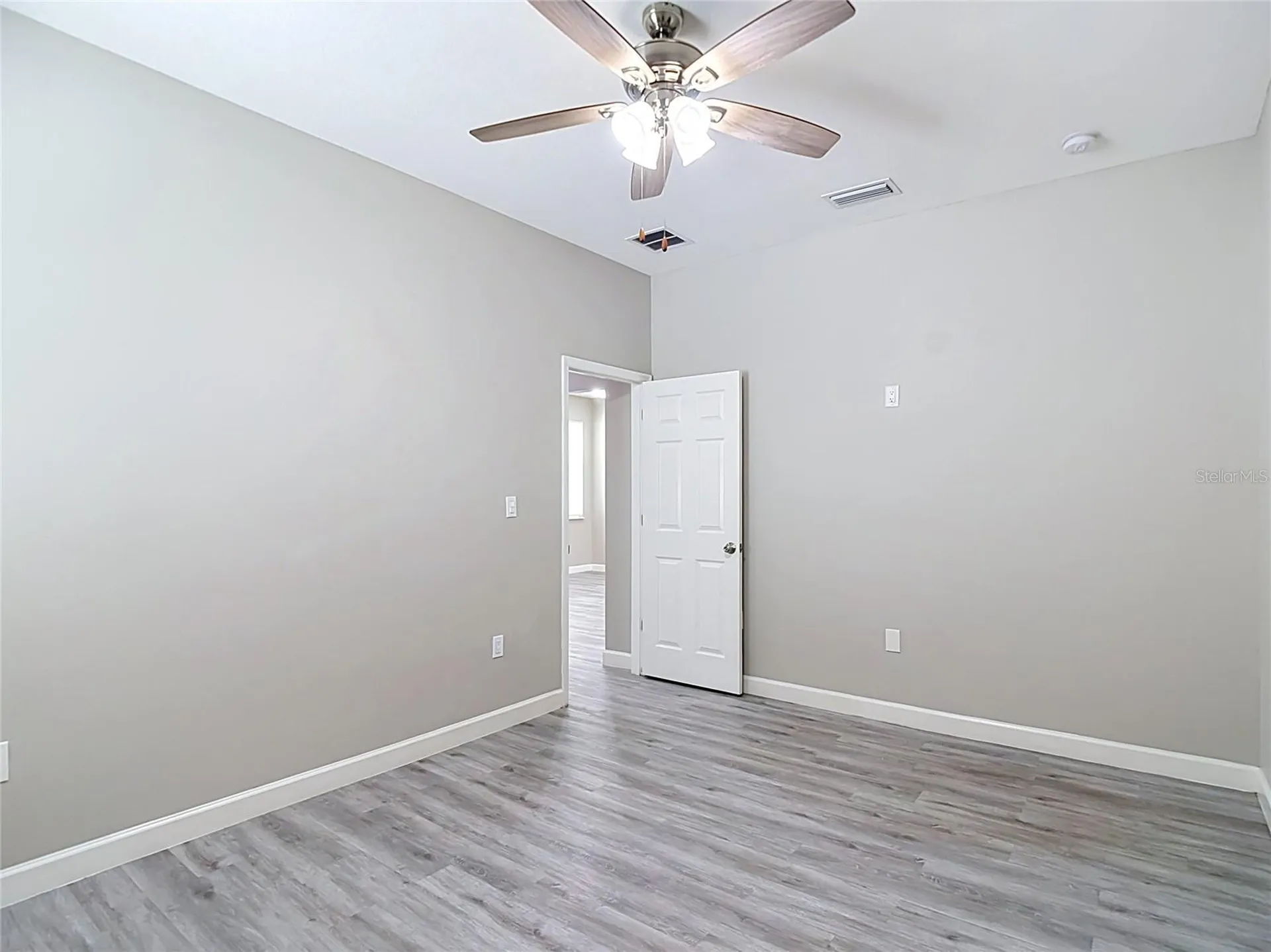 509 E Lake Avenue Tampa FL 33603