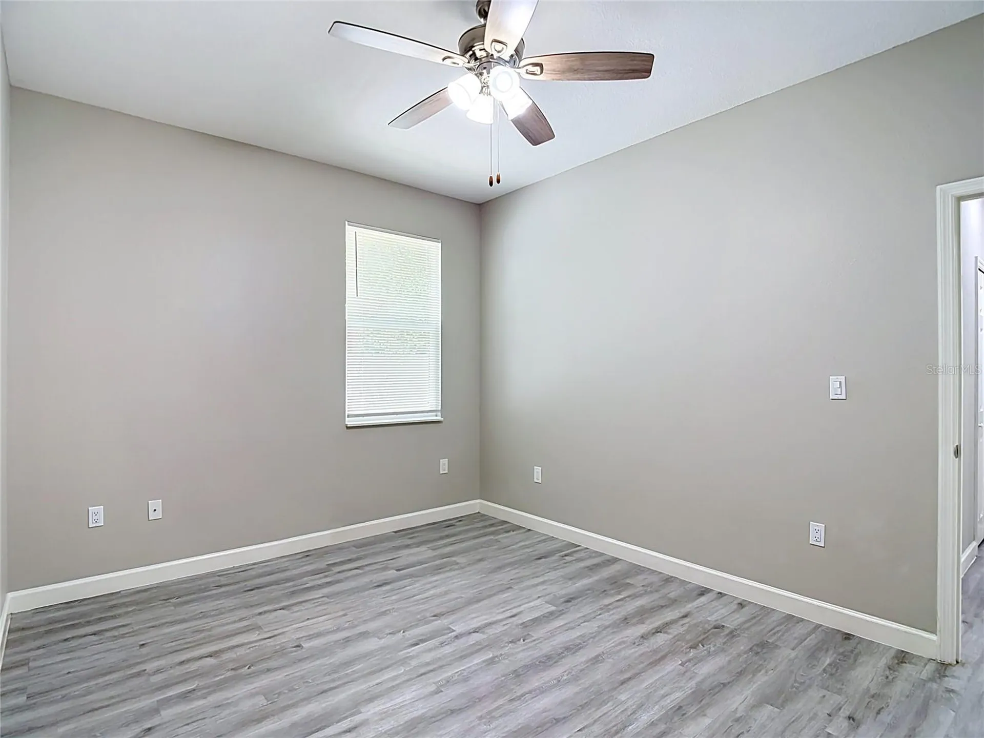 509 E Lake Avenue Tampa FL 33603