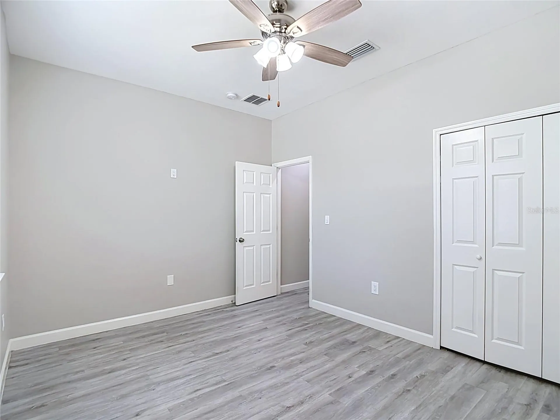 509 E Lake Avenue Tampa FL 33603
