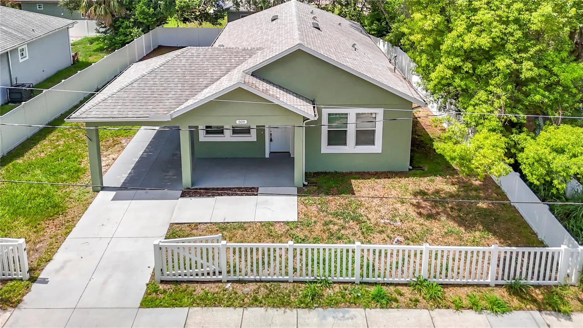 509 E Lake Avenue Tampa FL 33603