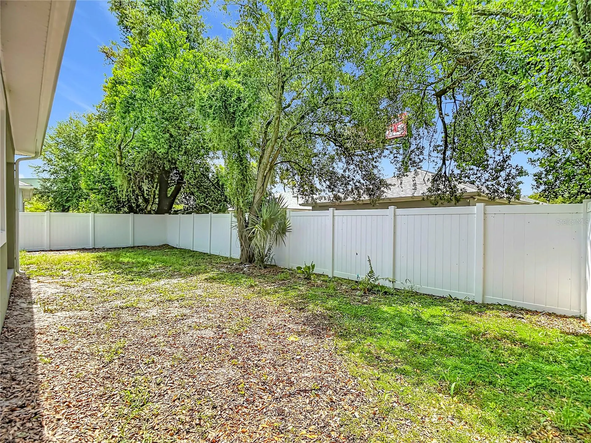 509 E Lake Avenue Tampa FL 33603