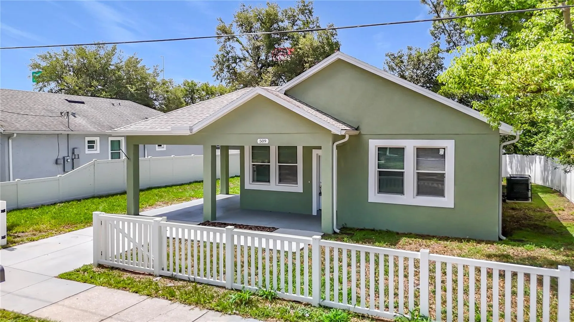 509 E Lake Avenue Tampa FL 33603