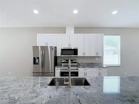 509 E Lake Avenue Tampa FL 33603