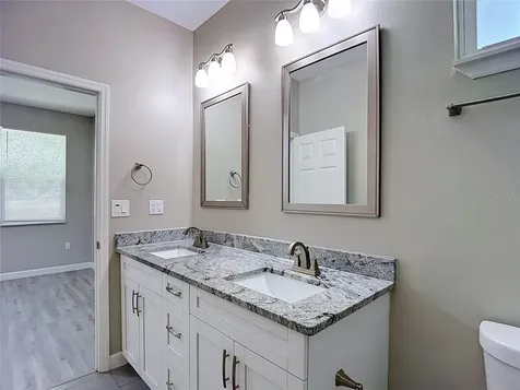 509 E Lake Avenue Tampa FL 33603