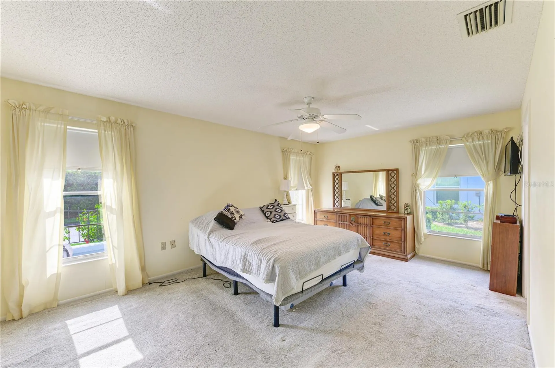 804 67th Street W Bradenton FL 34209