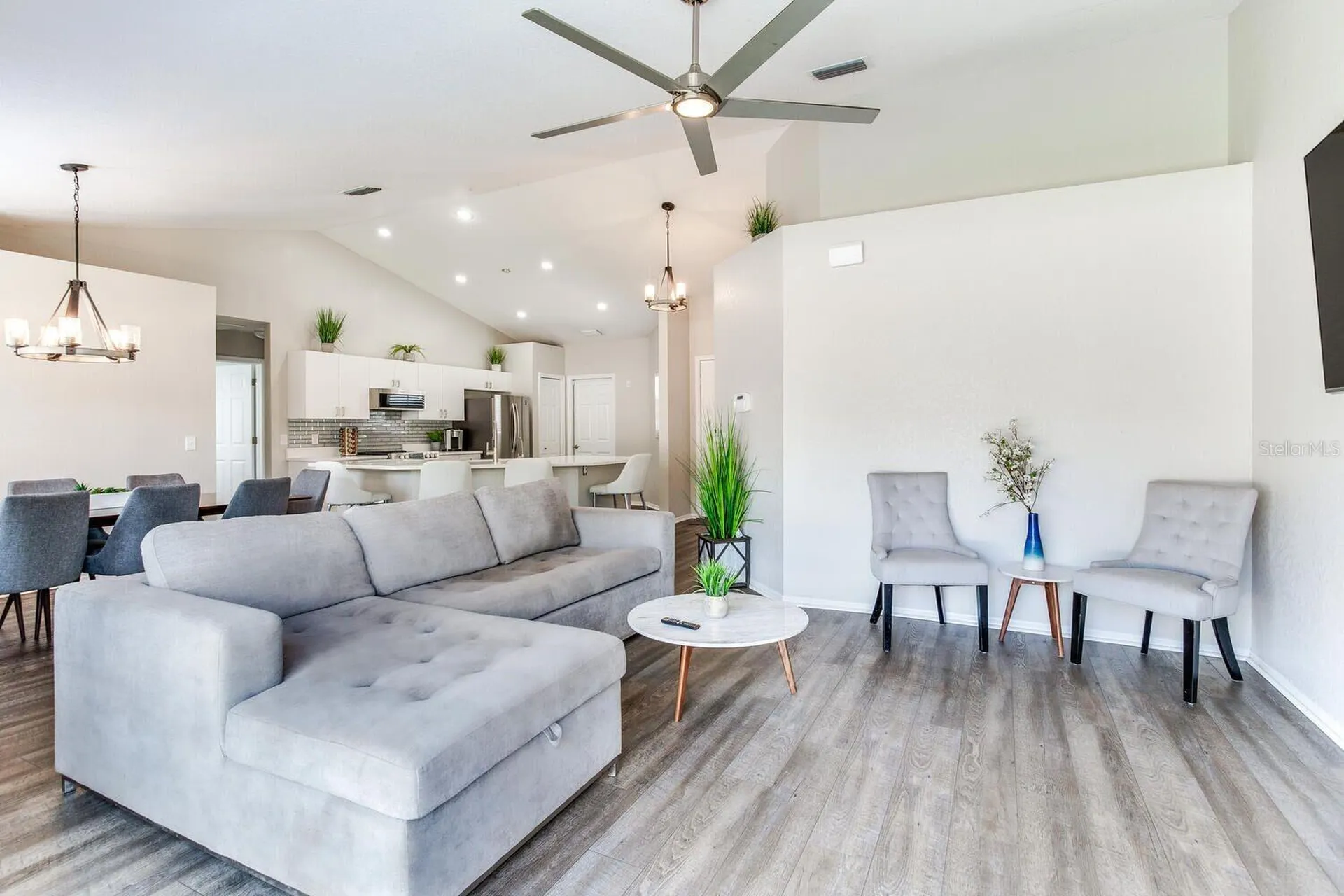 1126 Vinetree Drive Brandon FL 33510