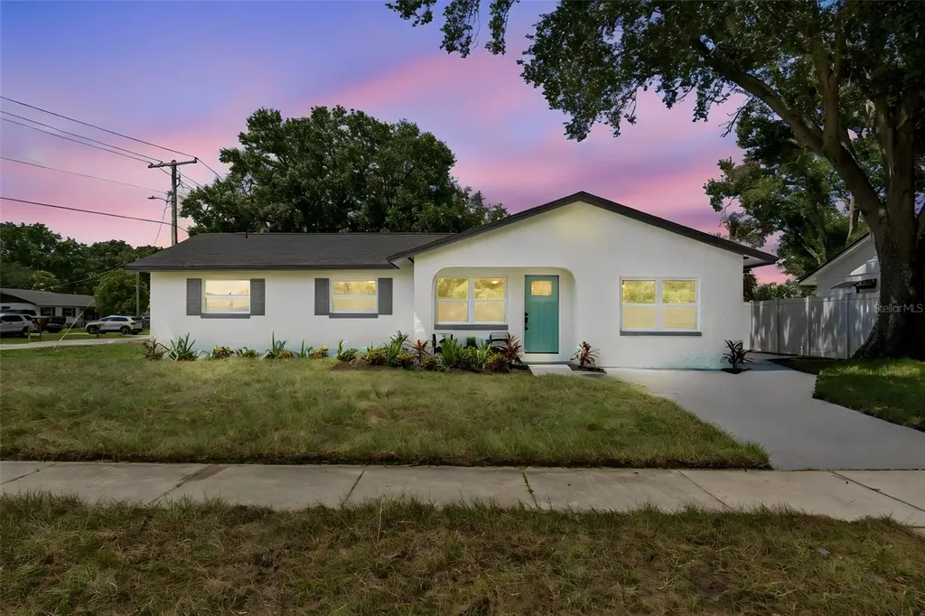 5802 12th Avenue S Tampa FL 33619