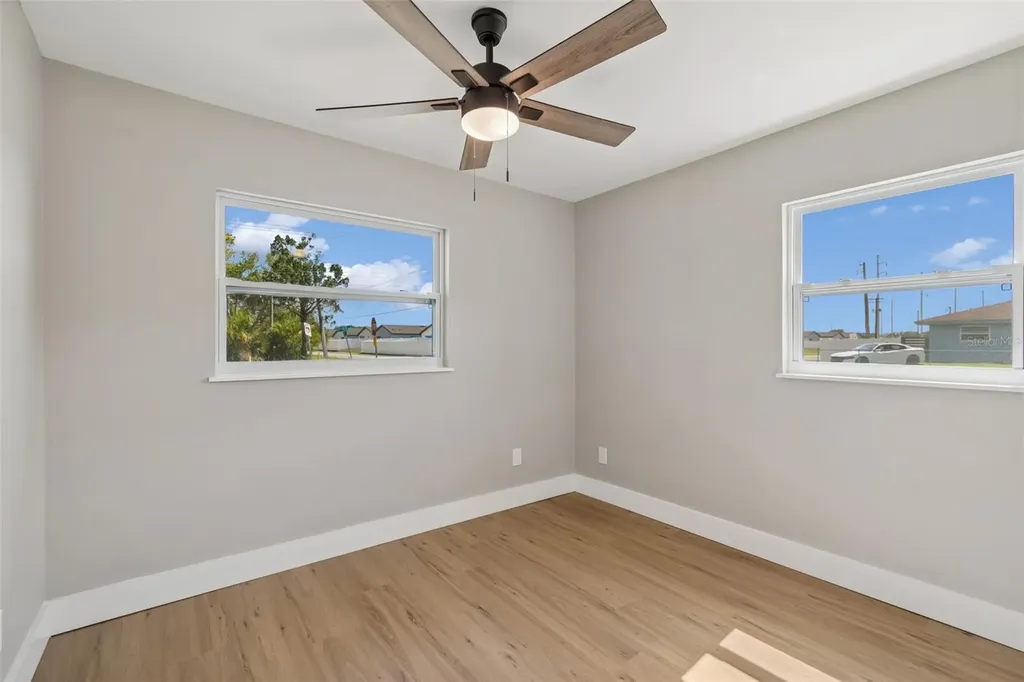 5802 12th Avenue S Tampa FL 33619