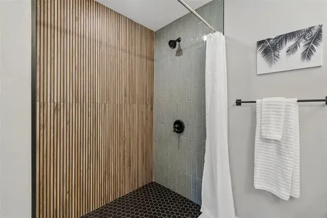 5802 12th Avenue S Tampa FL 33619