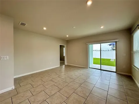 1528 Eucalyptus Way Davenport FL 33837