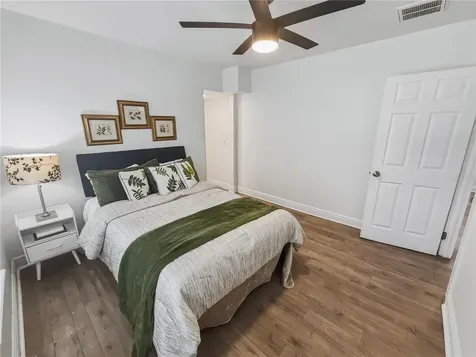 210 E Cluster Avenue Tampa FL 33604