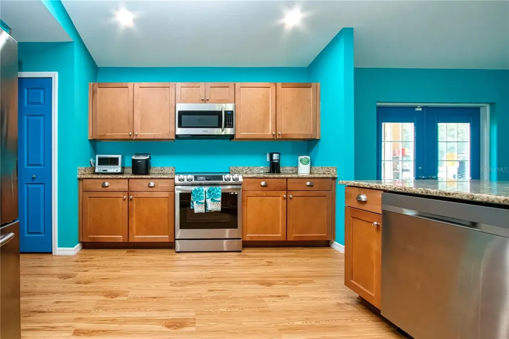 13522 County Road 672 Highway Riverview FL 33579