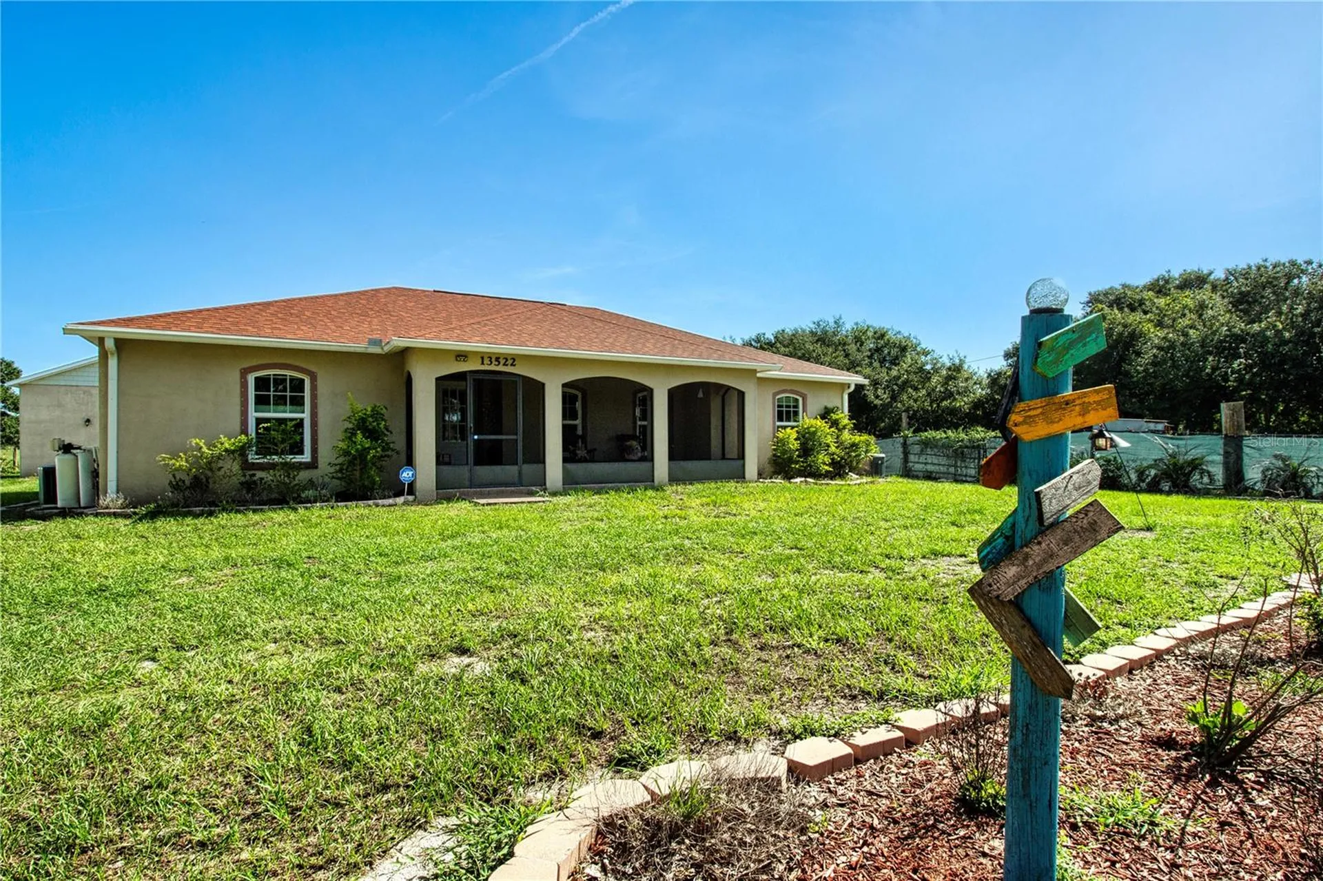 13522 County Road 672 Highway Riverview FL 33579