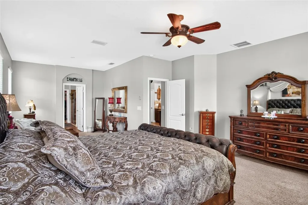 2823 Colewood Lane Dover FL 33527