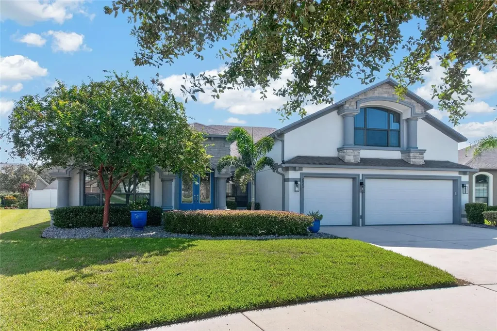 2823 Colewood Lane Dover FL 33527