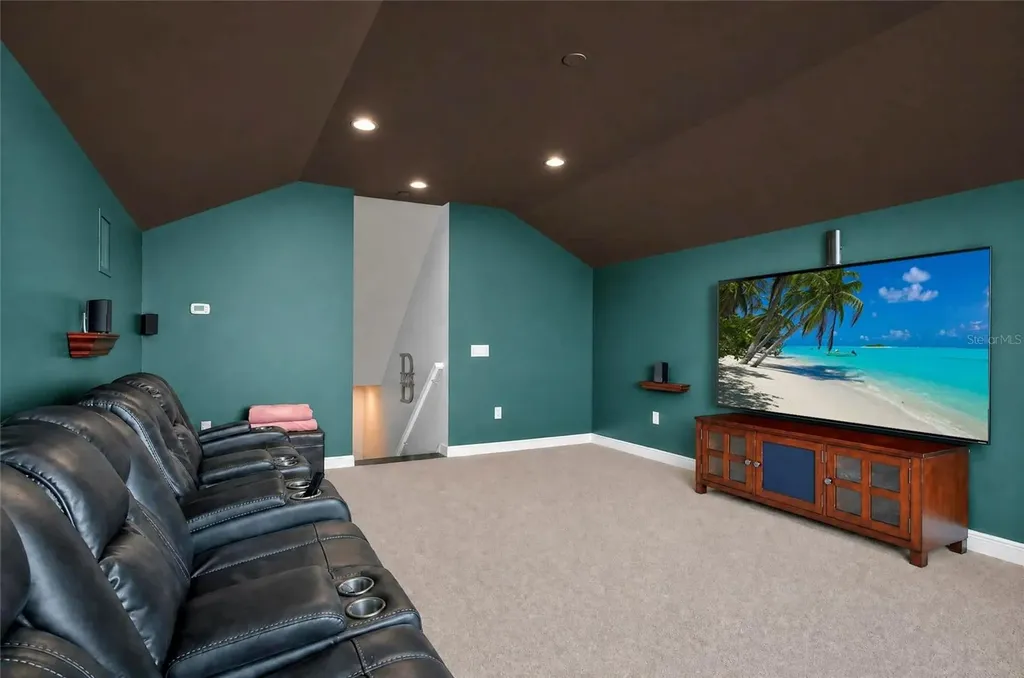 2823 Colewood Lane Dover FL 33527