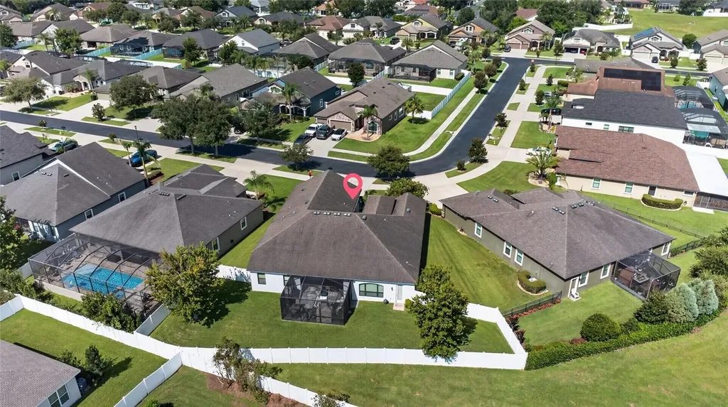 2823 Colewood Lane Dover FL 33527