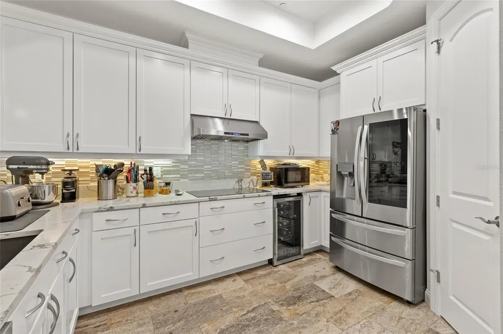 10 Franklin Court S St Petersburg FL 33711