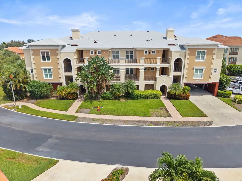 10 Franklin Court S St Petersburg FL 33711