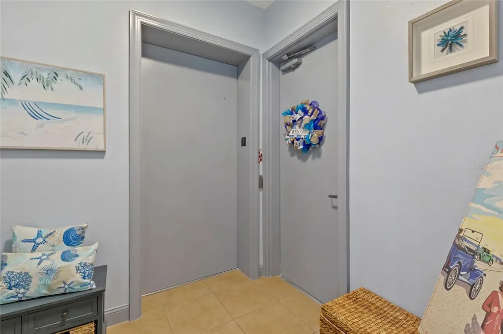 10 Franklin Court S St Petersburg FL 33711