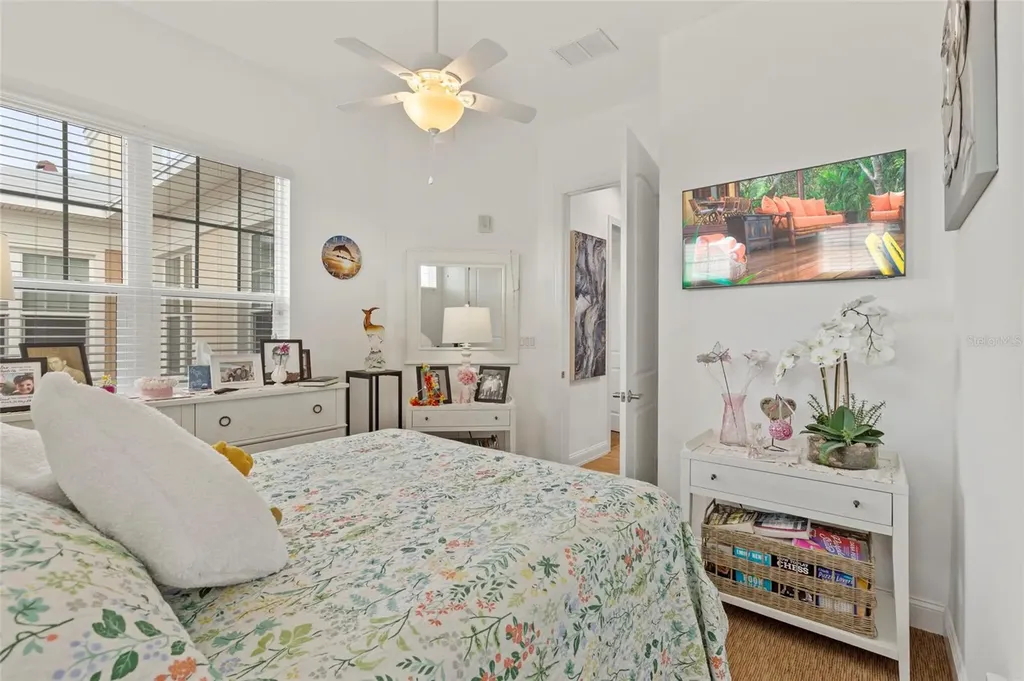 10 Franklin Court S St Petersburg FL 33711