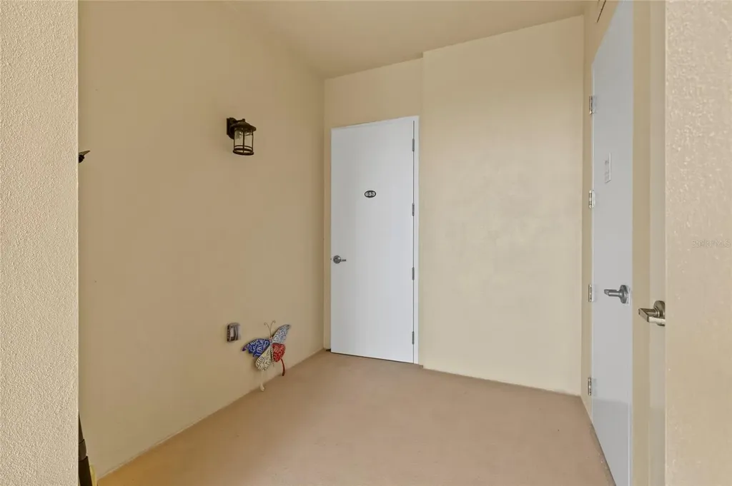10 Franklin Court S St Petersburg FL 33711