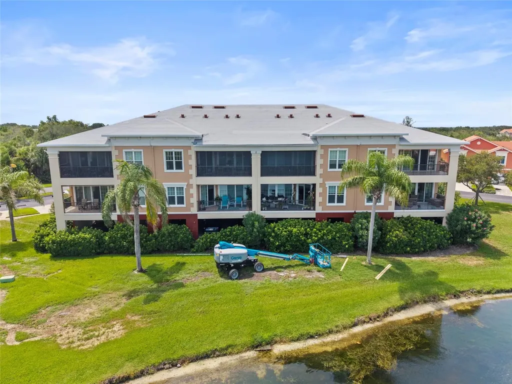 10 Franklin Court S St Petersburg FL 33711