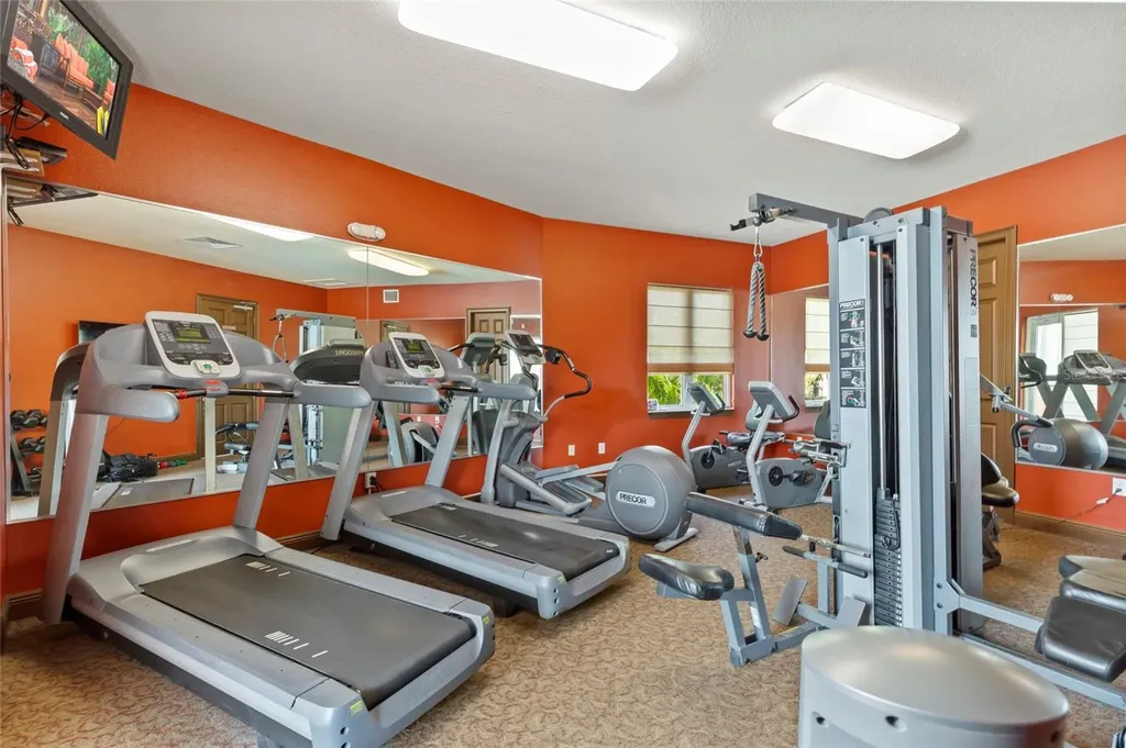 10 Franklin Court S St Petersburg FL 33711