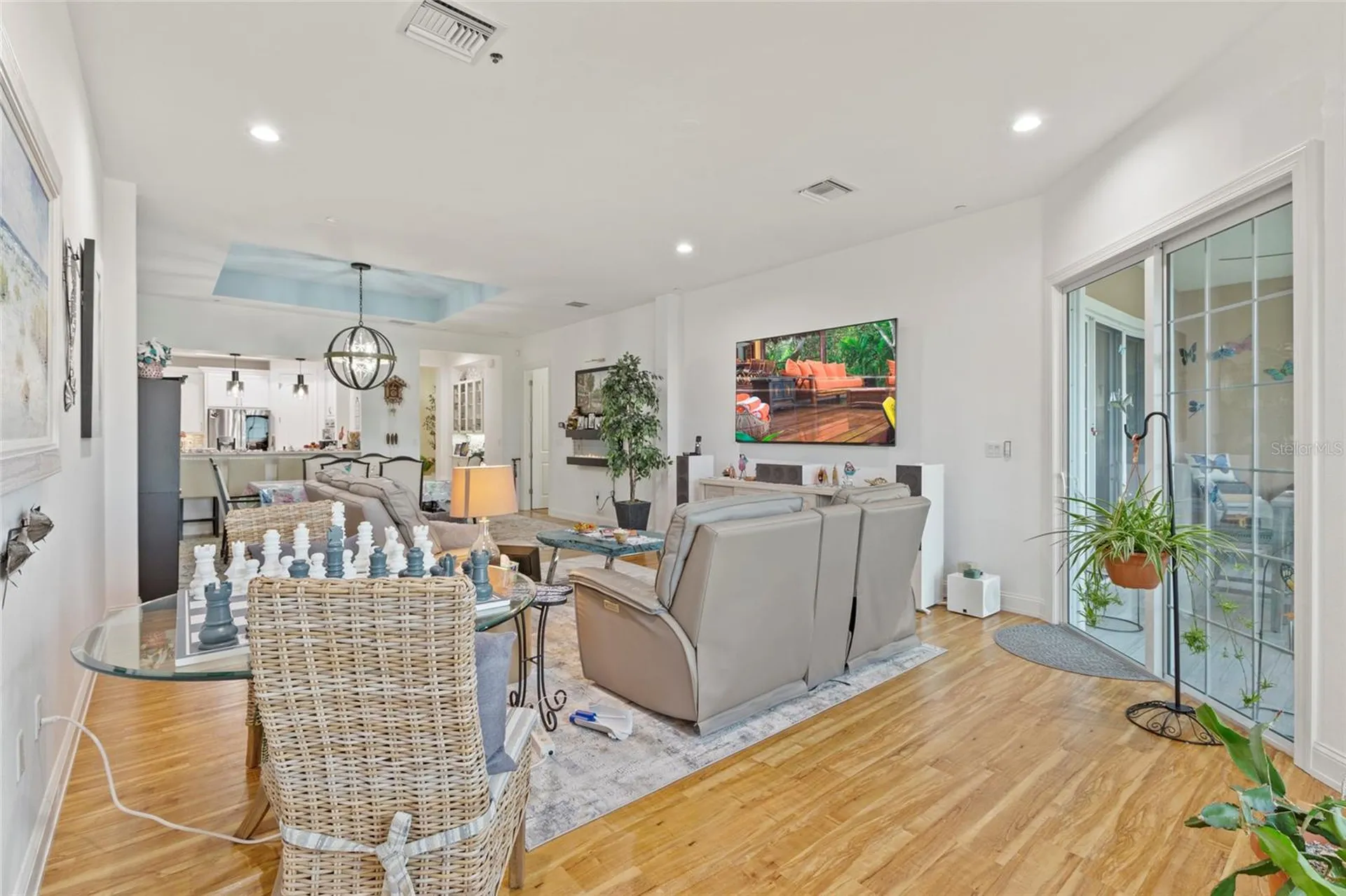 10 Franklin Court S St Petersburg FL 33711
