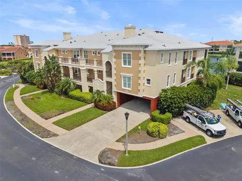 10 Franklin Court S St Petersburg FL 33711