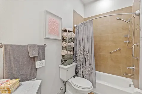 10 Franklin Court S St Petersburg FL 33711