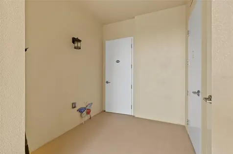 10 Franklin Court S St Petersburg FL 33711