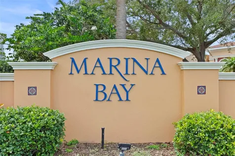 10 Franklin Court S St Petersburg FL 33711