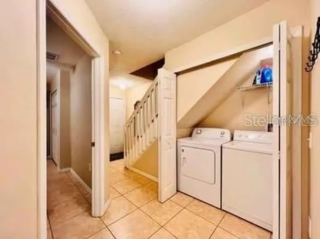 251 Royal Palm Drive Kissimmee FL 34743