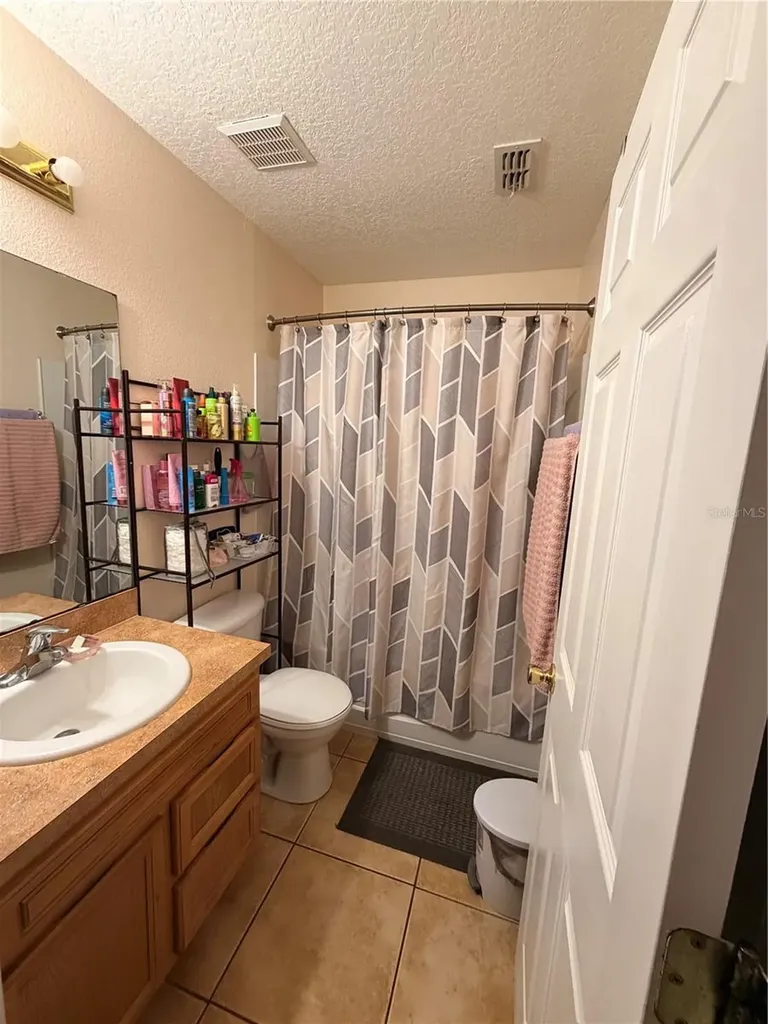 251 Royal Palm Drive Kissimmee FL 34743