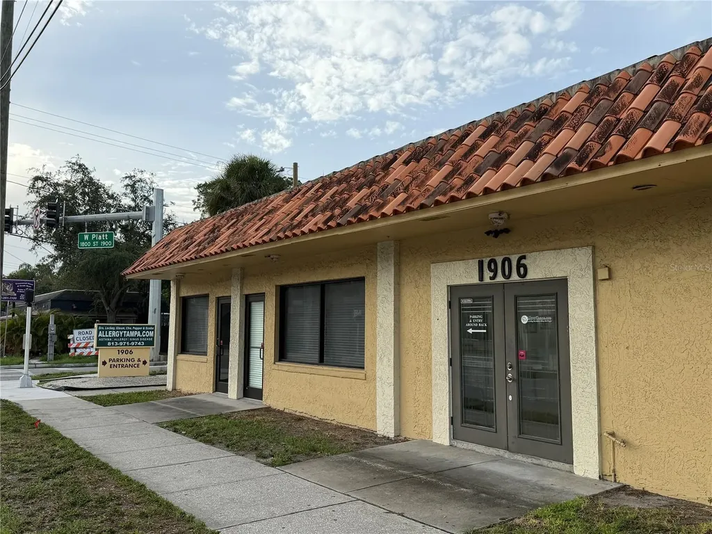1906 W Platt Street Tampa FL 33606