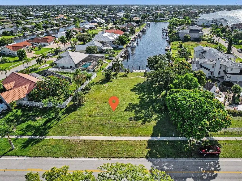 180 Cousley Drive SE Port Charlotte FL 33952