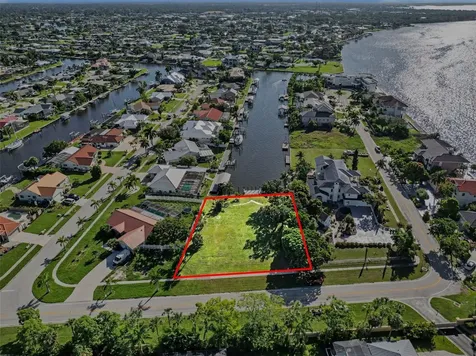 180 Cousley Drive SE Port Charlotte FL 33952
