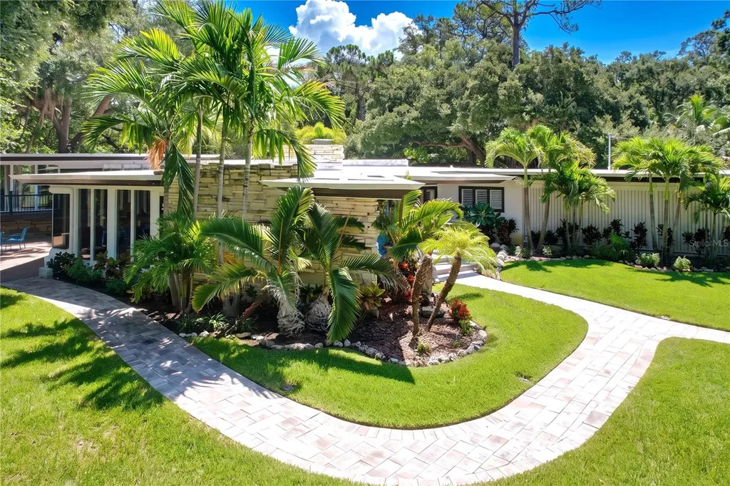1653 Sunnybrook Lane Clearwater FL 33764
