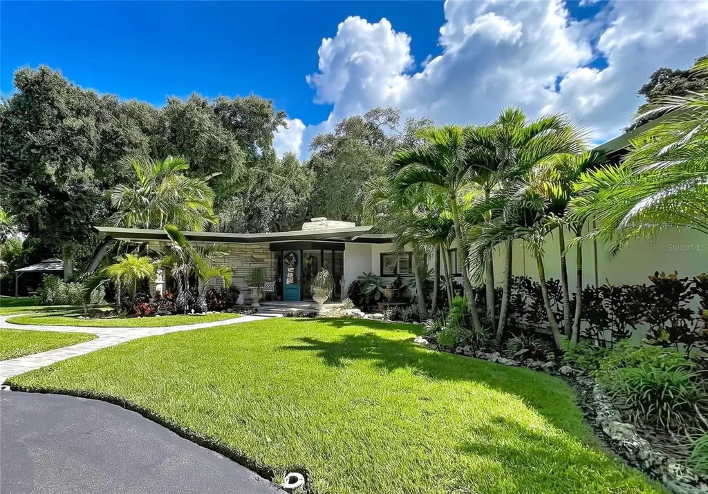 1653 Sunnybrook Lane Clearwater FL 33764