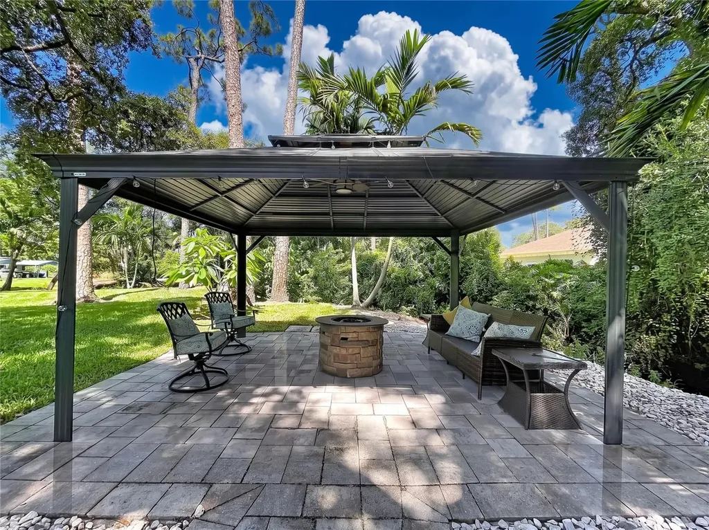 1653 Sunnybrook Lane Clearwater FL 33764