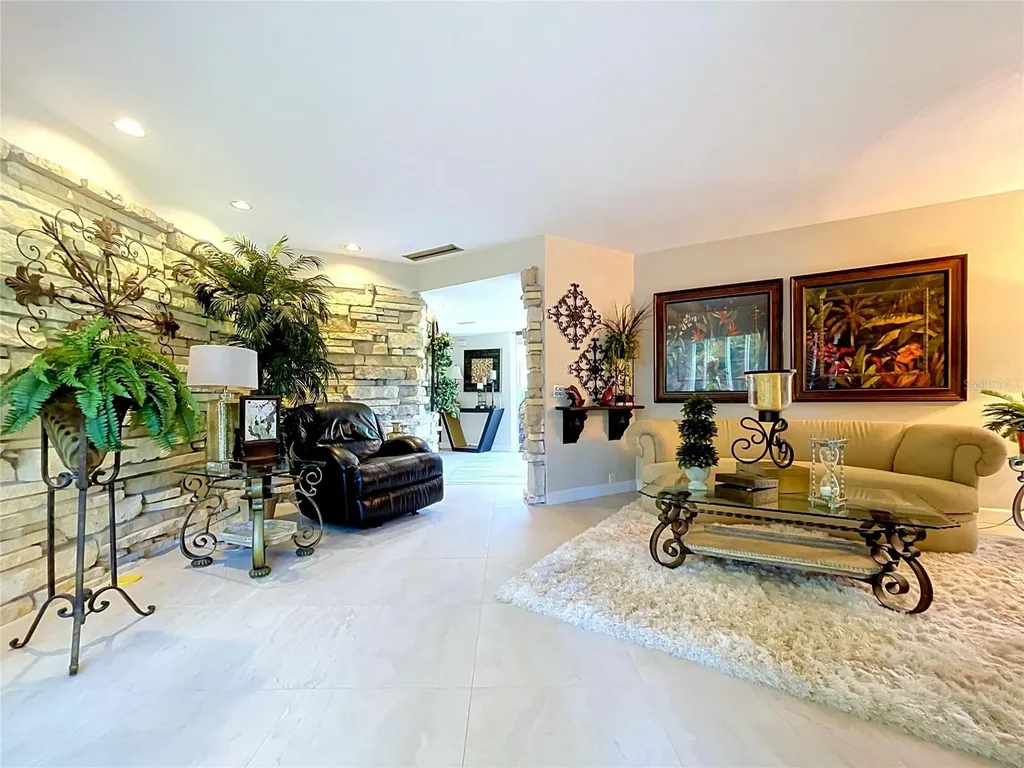 1653 Sunnybrook Lane Clearwater FL 33764