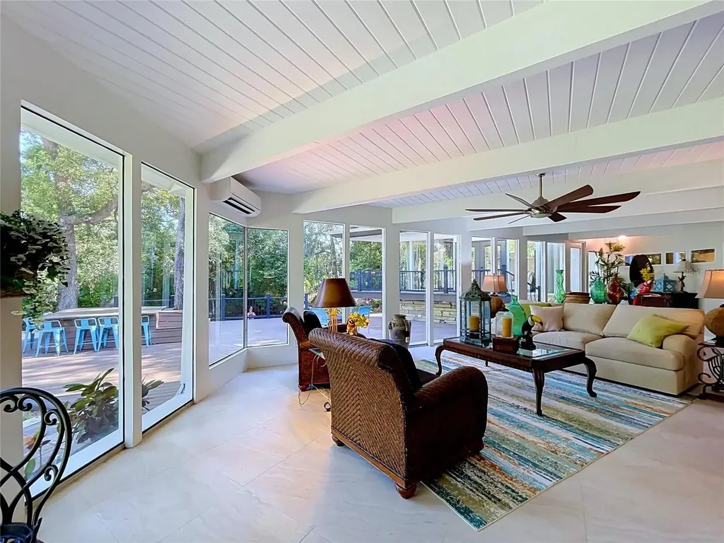 1653 Sunnybrook Lane Clearwater FL 33764
