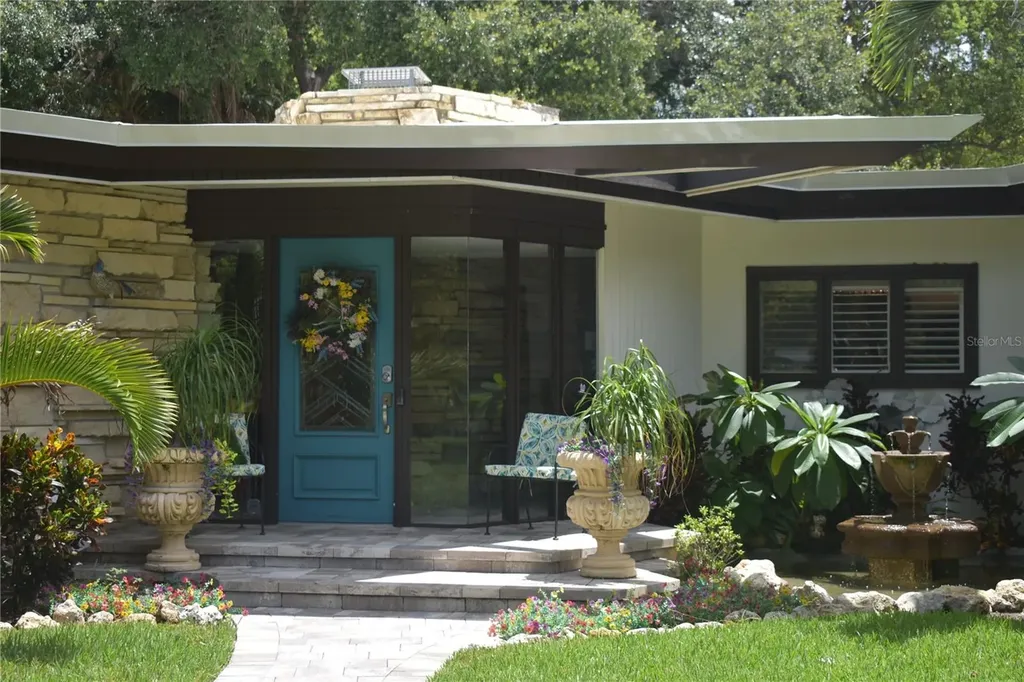 1653 Sunnybrook Lane Clearwater FL 33764