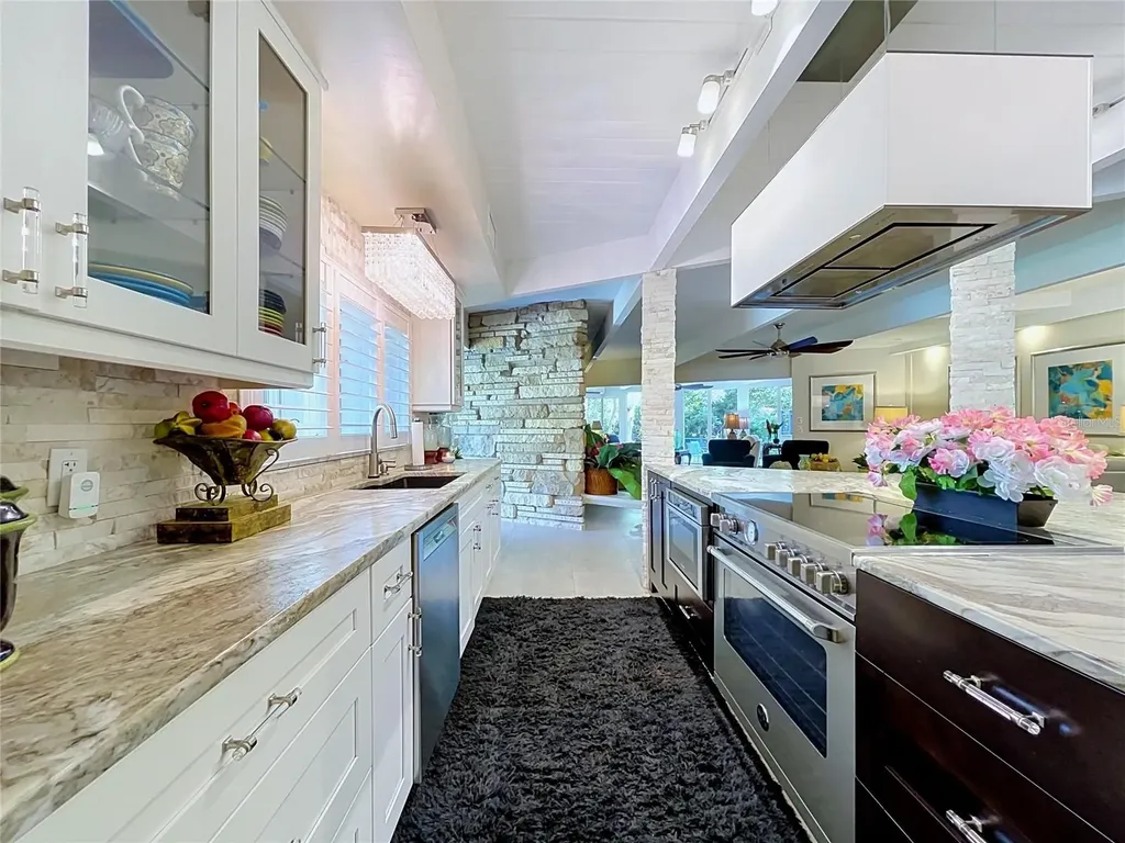 1653 Sunnybrook Lane Clearwater FL 33764