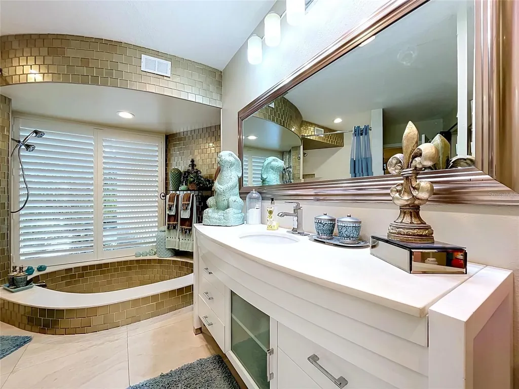 1653 Sunnybrook Lane Clearwater FL 33764