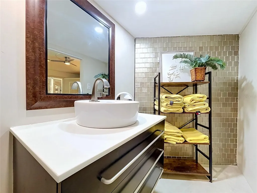 1653 Sunnybrook Lane Clearwater FL 33764